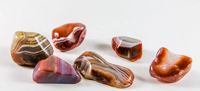 Lapidary Fundamentals: Cutting Rough Stones Lapidary Fundamentals: Cutting Rough Stones