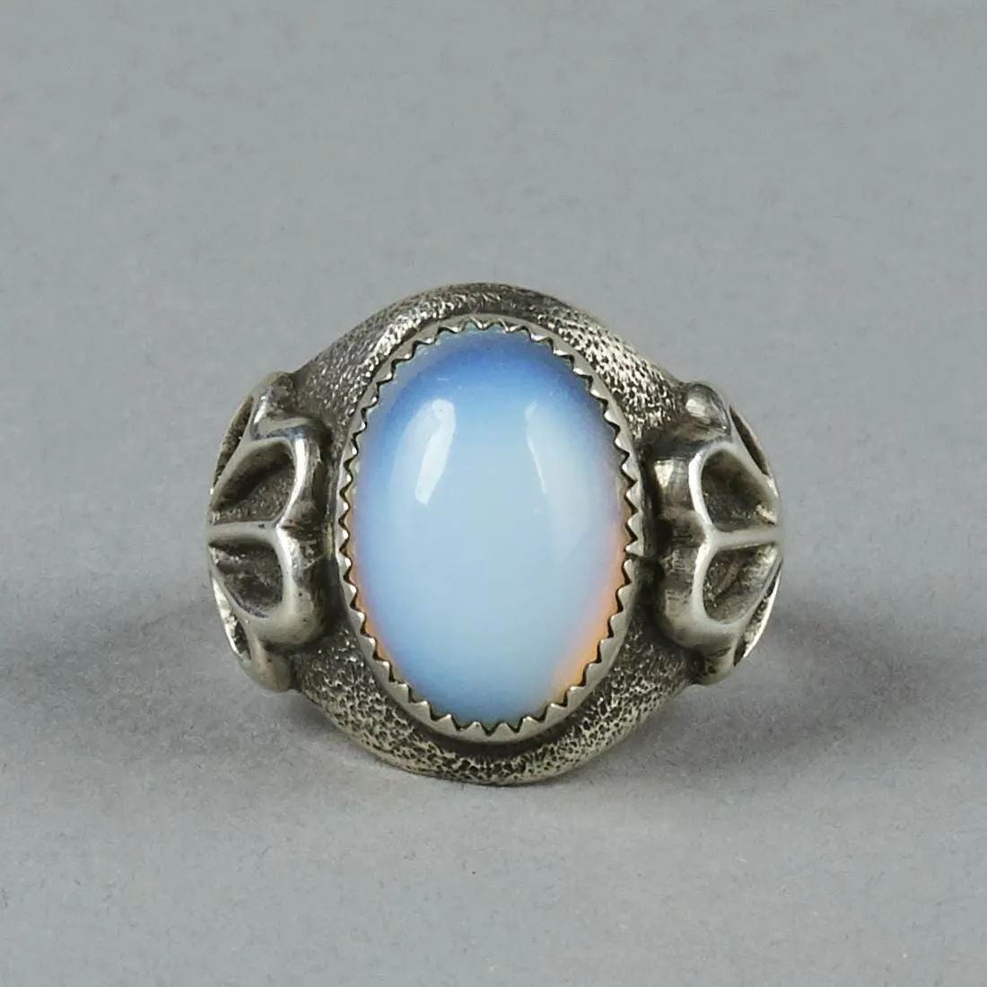 Moonstone Symbolism and its Mystical Associations 4 moonstone symbolism and its mystical associations 2