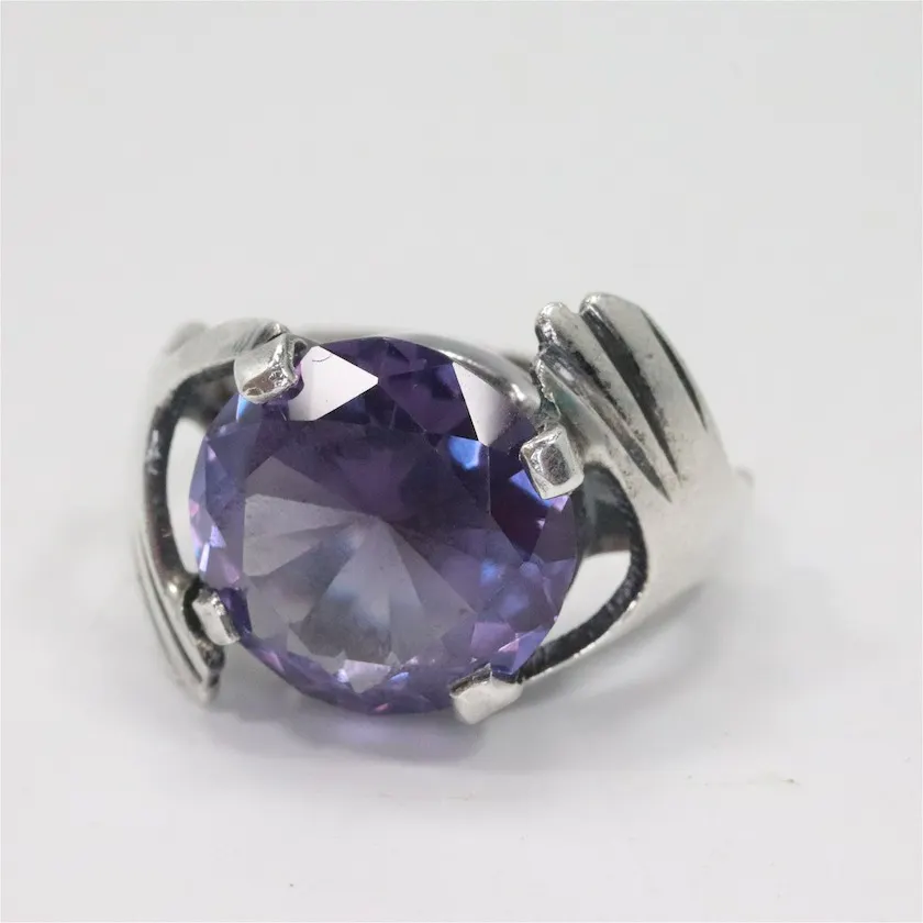 Rare and Beautiful: Purple Gemstones as a Fashion Statement