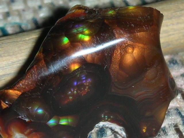 The Beauty of Agate: A Kaleidoscope of Colours The Beauty of Agate: A Kaleidoscope of Colours