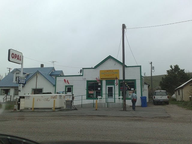 The Foundation Stones and Their Connection to Birthstones