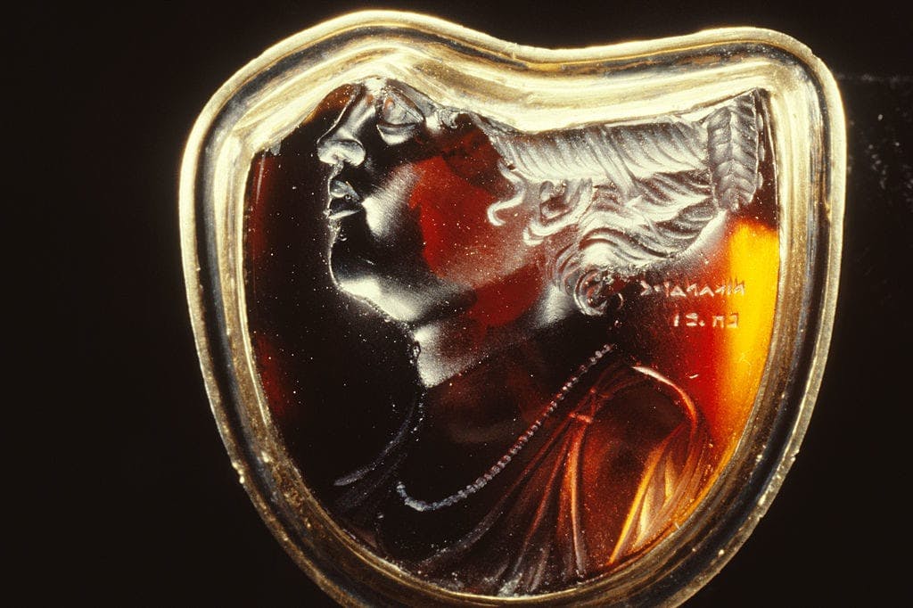 The Symbolism of Garnets in Love, Friendship, Light, and Vitality 1 the symbolism of garnets in love friendship light and vitality 5